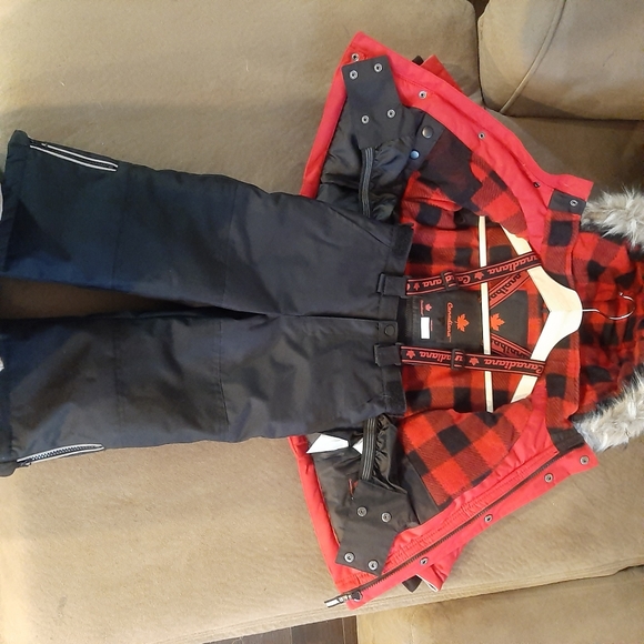 NWOT Canadiana snowsuit - Picture 2 of 3